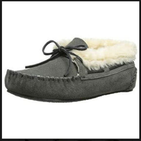 Minnetonka Chrissy Suede Bootie - Picture 1 of 8